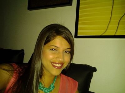 -.27.- Ingeniero Químico, egresada de la Ilustre Universidad de Los Andes..!! Venezolana y ya ni facista ni escualida ni majunche ni nada Venezolana a secas..!