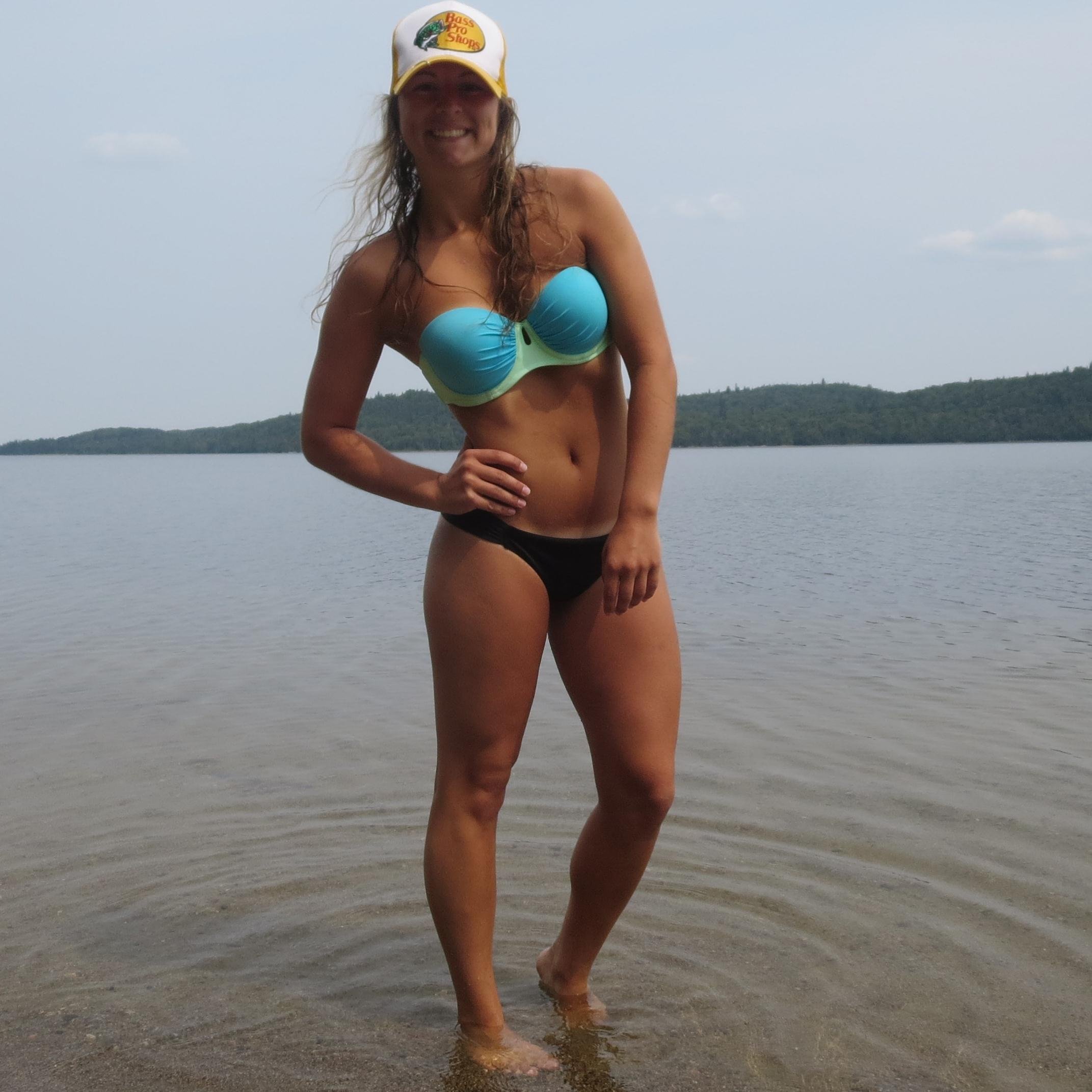 sarahscarfone's profile picture. sometimes the best things come in small packages.  Just a 5'3 girl finding her way throughout life. Sense of humour always interests me. live laugh love