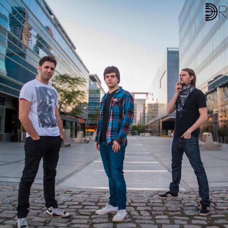 Banda Pop Rock Argentina formada por Hedwing Gamarra, Diego Rodriguez y Marian Kow.- Manager Noelia Aveldaño 1154191198