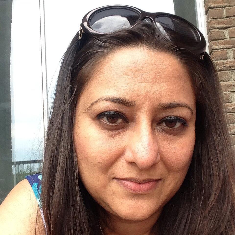 Digital Marketing Strategist, Fine Art Enthusiast, Reads History-Art & Architecture, Loves street food and fine dining, Loved by God!
