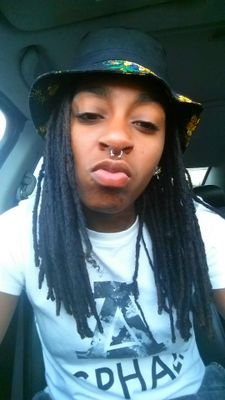 Motivated By My Struggle. -NO TEAM, I'm one deep. -L O Y A L T Y is all I know. -Single cause I break too many ♥'s