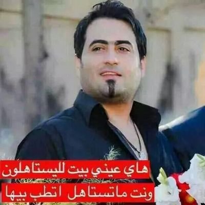 انا والحزن عشاق فهو يعشقني لحد الجنون