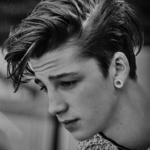 Tyler, 23. love sex. bisex.