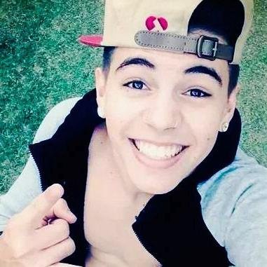 Fã do menino do sorriso mais lindo do mundo Ao infinito e além Baladeeeiras!! @McBiel \follow @Mineirinhaflyer