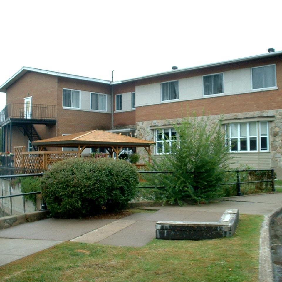 CHSLDBussey's profile picture. Le CHSLD bussey attache une grande importance à offrir et transmettre à sa clientèle plaisir, bonheur et chaleur. CHSLD Bussey, là où la vie a un sens !