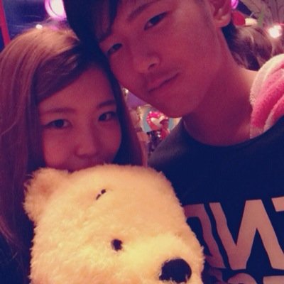 えりり A Twitter 彼氏と制服ディズニーとか ペアルックディズニーとか 彼氏の運転でディズニー 行くとか ベタだけど誕生日にロッカー開けたらディズニーのチケット置いてあったみたいなそういう経験してみたい ゝ Http T Co Kqzaizelol