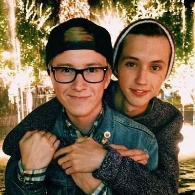 themO2Ler's profile picture. you just got a free follow ♡ please follow @FrantaC0F33Cat instead of this account pls pls ily