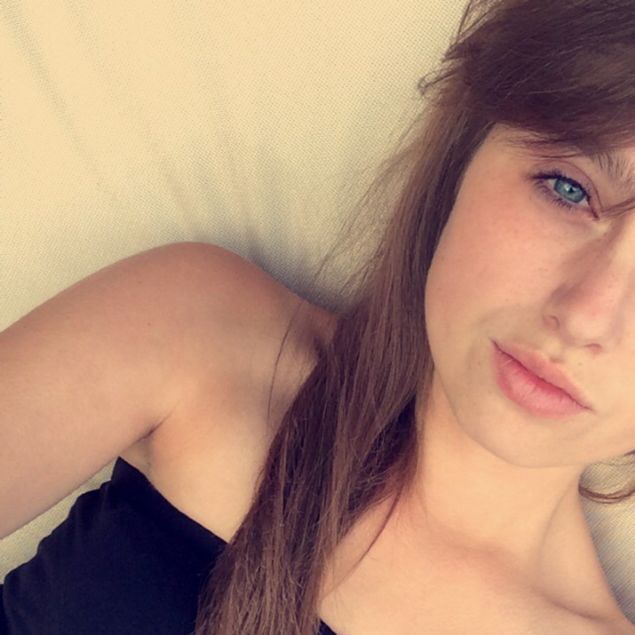 EJChadwick_x's profile picture. Emma-Jayne, 19, Margate Kent.