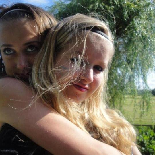 kusRosalie's profile picture. Live, Love, Laugh.