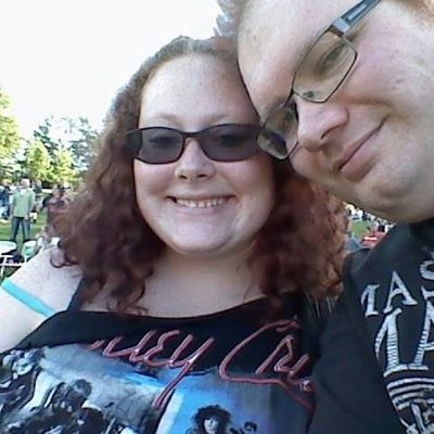 im giselle and im 22 and i live in cleveland ohio.I work at a movie theater now.Taken-11/26/13 the music i like can range from Def Leppard to Steel Panther