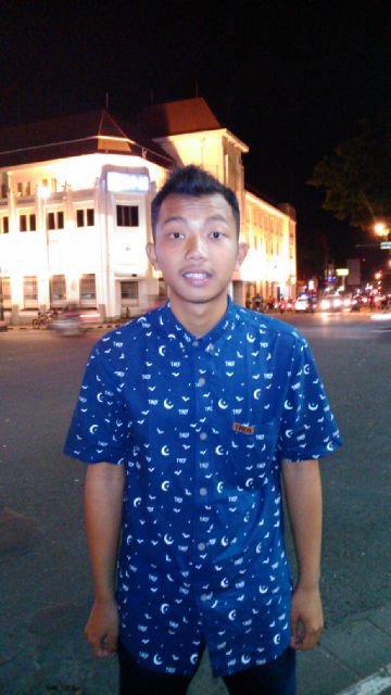 Young wild & free~