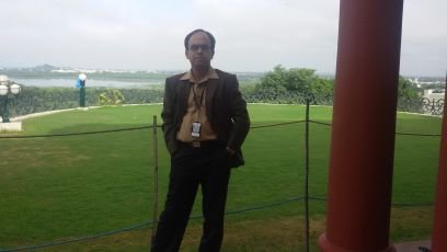Senior Information Technology professional since 25 years. Currently working at a senior level for TCS, Mumbai