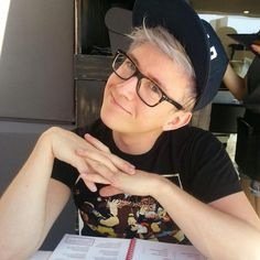 Demi Lovato, Tyler Oakley, Troye Sivan, Superfruit, Danisnotonfire, AmazingPhil