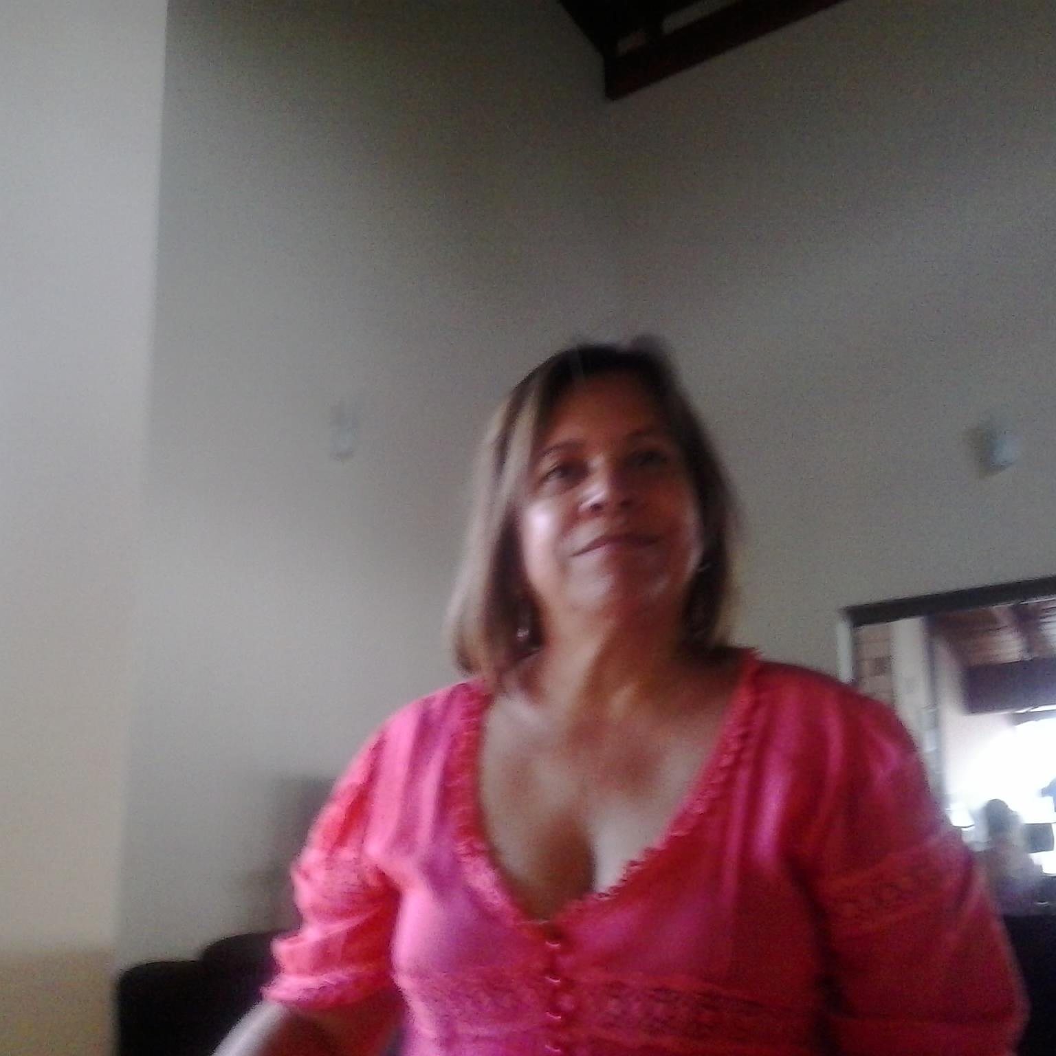Todas as lições que precisamos aprender na Vida são importantes, mas duas são essenciais, e precisam ser semeadas urgentemente...,a Bondade e o Amor!!!