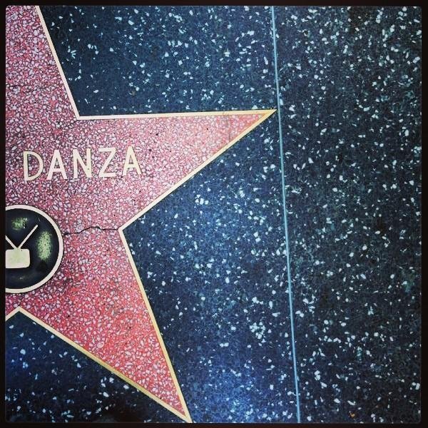 szdanzy's profile picture. 