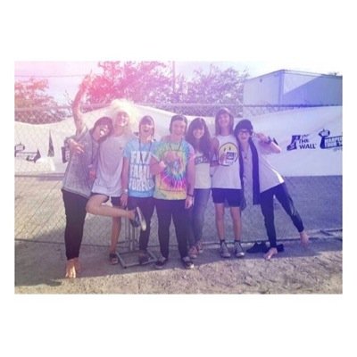 A place where all youtubers come together. ||8 members||