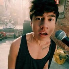 50shadesOS's profile picture. obsessed with an overwhelmingly cute band ok someone pls help me ~goal 500~