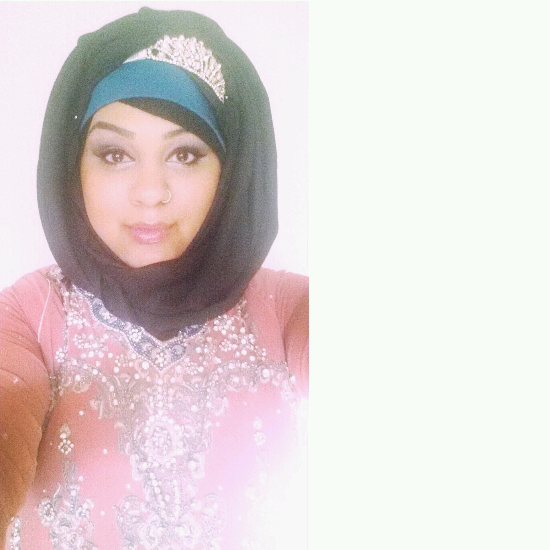 I'm Awesome cause I'm human but I'm not flawless, regardless I'll still keep strivin' with Allah's Guidance.