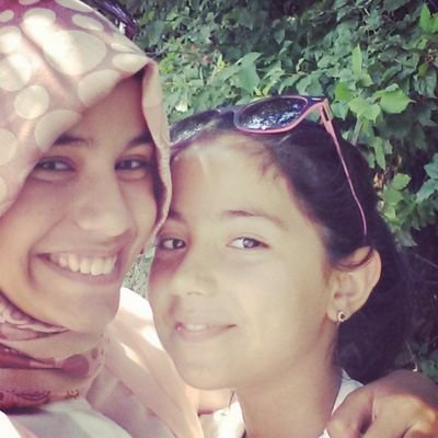 makbuleseref's profile picture. smile smile smile