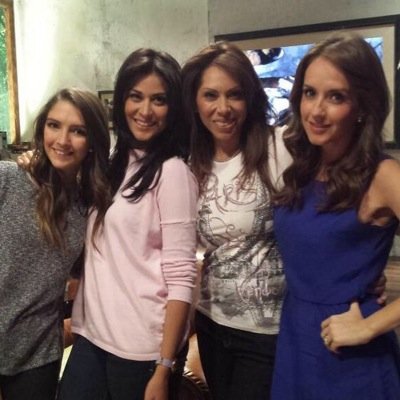 EllasArribaFans's profile picture. 