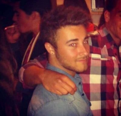 victorgm91's profile picture. 22. Sevillano y Sevillista por siempre. Terronero y Velvetero en verano.