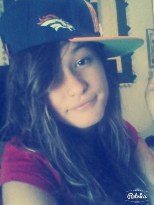 I love One Direction and my favorite is Louis Tomlinson my favorite song is What Makes You Beautiful and mt favorite food is Enchiladas