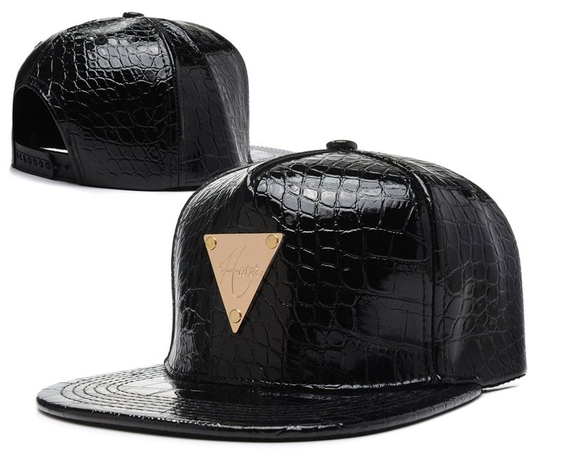 Empresa dedicada a la venta de 
Gorras Urbanas Planas Premium
Venta de gorras planas y  de todo  tipo.
Envíos a todo el país
