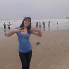 A vida começa onde termina o medo. A vida é ação, movimento e a coragem de assumir a possibilidade de viver o que se quer viver.