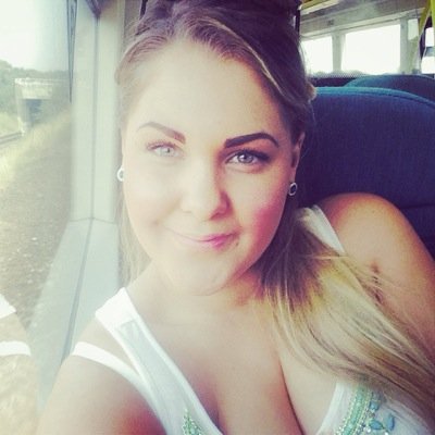 oliviahawkins15's profile picture. 