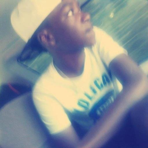 Tengo Un Saco De Tiguere #Sofocao & Un Troo De #Mujeres ´ Loca Por Comeme De Un #BocaoO  
#Soltero