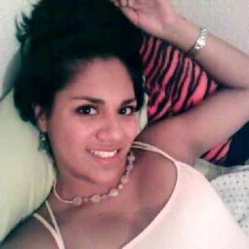Andalusa, sincera, ardiente y simpática.
Follow for follow ;)