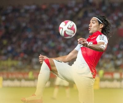 Abonnez-vous le football c'est ici ! Avec tous les résultats des matchs. Et des belles photos et des informations sur les équipes.