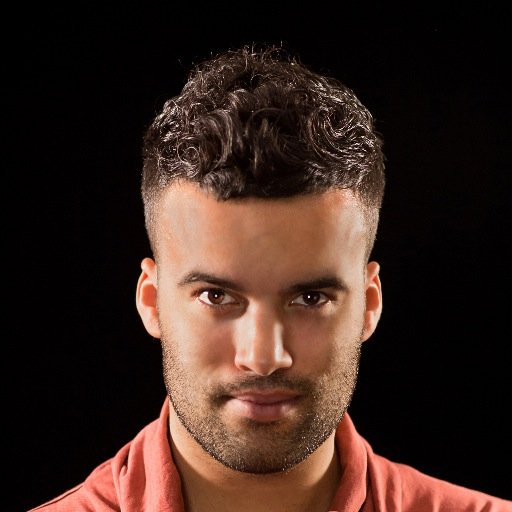 Jahzury's profile picture. 