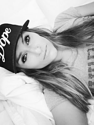 ashleyscrazy83's profile picture. God 💯. Grateful for all the blessings I don't deserve. Insta: ashley_is_blessed21  snapchat:feb182003