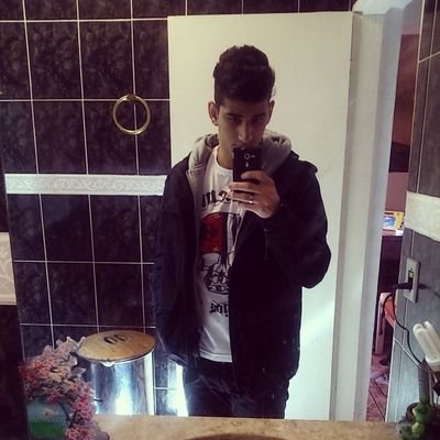 Produtor de Mídias Sociais na empresa @OficialVegas
        São Paulo - SP