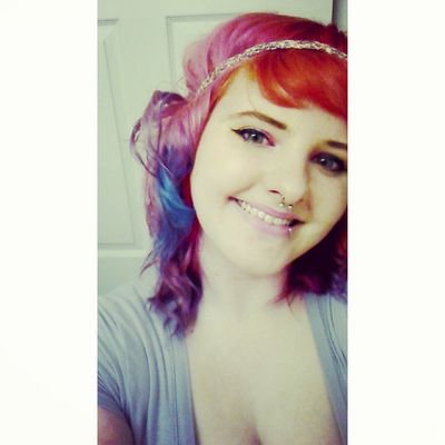 nicole. 22.