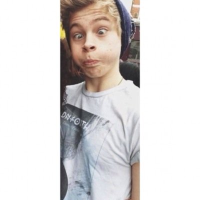 FREE FOLLOW FROM @cxlum5sass