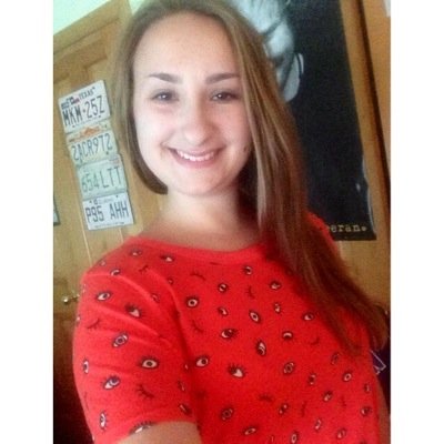 18. uc'16. New Jersey. instagram: oliviakuhrt