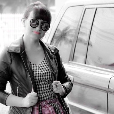 O Dona Moda é um blog de moda que fala sobre tudo que as mulheres mais adoram: Tá esperando o que? Siga-nos pra acompanhar todas as nossas news e sorteios! :)