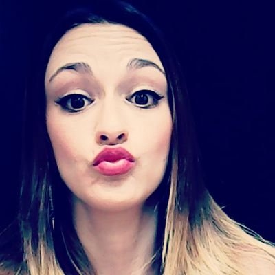 Sarininay's profile picture. Prefiero ser forever alone...que forever cabron !!....( Estudiante de Comercio y Marketing) ....