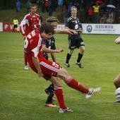 Siddis i Trondheim. Glad i idrett generelt, fotball og ishockey spesielt. Hovedtrener for Nardo Kvinner.