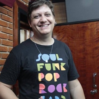 Músico Baixista