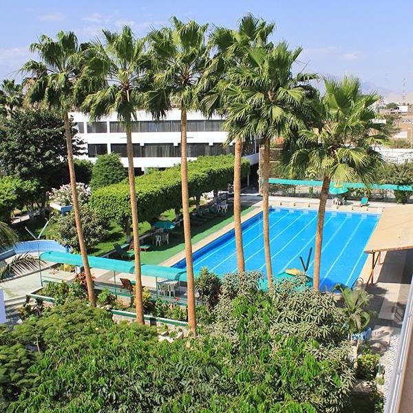 Las Poncianas Hotel esta ubicado en Casma, Perú a sólo 5 horas de la ciudad de Lima. El Hotel cuenta con 45 habitaciones, 2 piscinas, internet wi-fi