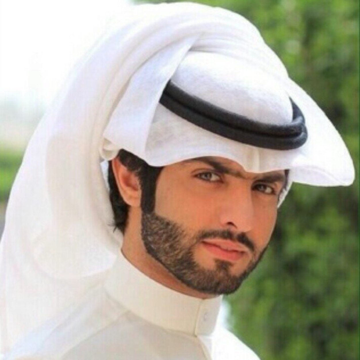 ‏من حقك! أن تراقبني ♡♡، فأنا لم أكتب إلابسببك ♡♡!