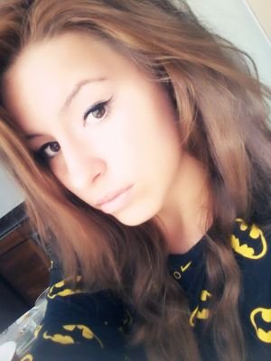 andreeanero26's profile picture. Hi, my name is Andreea,15 years , i'm from Romania and i like to make new friend :)