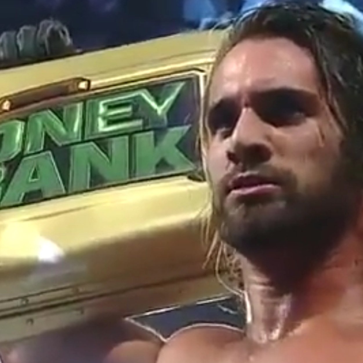 The official page of Seth Rollins beard. I'm groomed to perfection!| Follow my Owner at @WWERollins|Once cared for by the Shield, now cared for by TheAuthority|