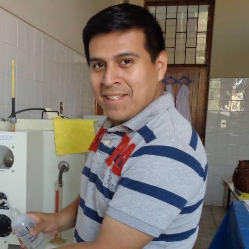 Ingeniero Químico con ansias de conquistar el mundo, con ideas... ░▒▓█ 
«Si el destino empieza a consumirte, 
construye otro!!!»