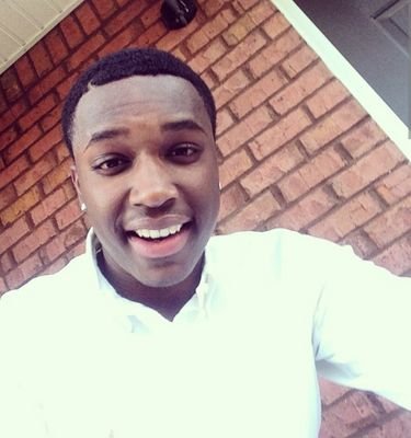 larrosavage_1's profile picture. 