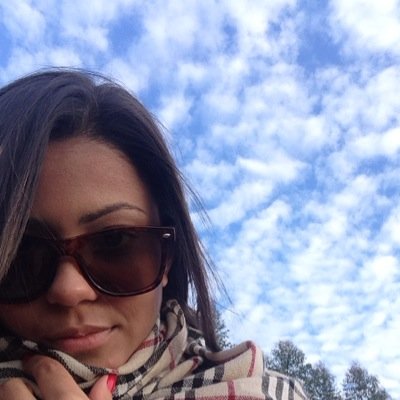 LoliiAlves's profile picture. 