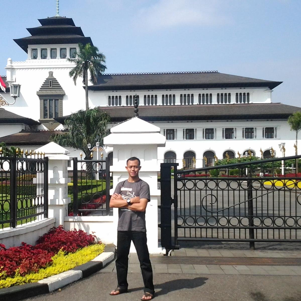 Fahmi_H25's profile picture. 